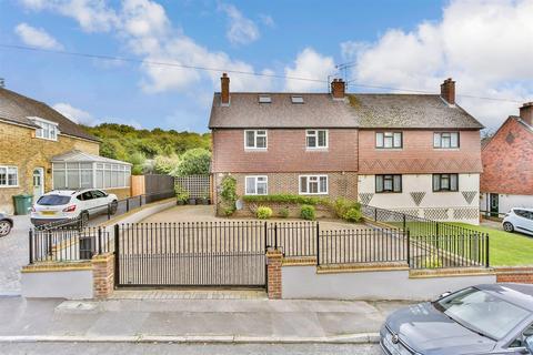 4 bedroom semi-detached house for sale, London Road, Farningham, Kent