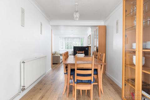 17 Akehurst Close, Copthorne, Crawley, RH10 3QQ