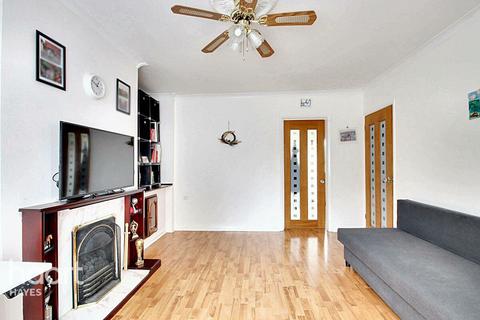 2 bedroom end of terrace house for sale, Lime Grove, Hayes