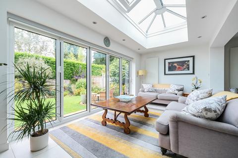 46 Padbrook, Oxted, RH8 0DZ