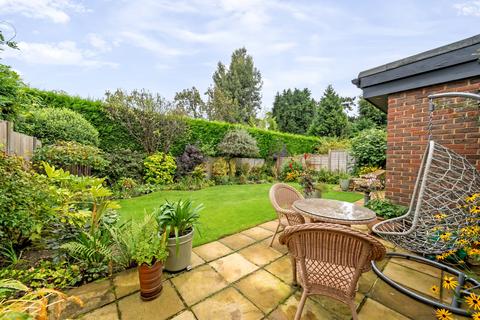 46 Padbrook, Oxted, RH8 0DZ