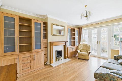 2 bedroom bungalow for sale, High Drive, Berg Estate, Basingstoke, RG22
