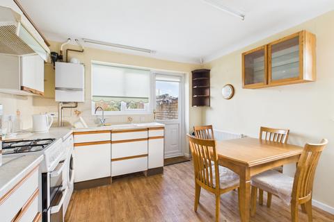 2 bedroom bungalow for sale, High Drive, Berg Estate, Basingstoke, RG22