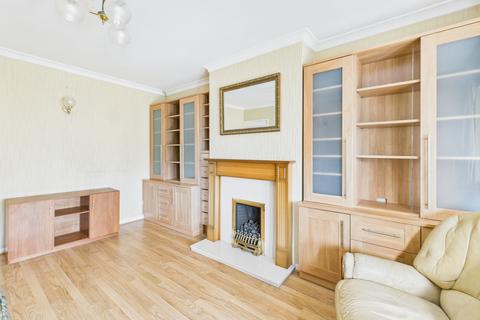 2 bedroom bungalow for sale, High Drive, Berg Estate, Basingstoke, RG22