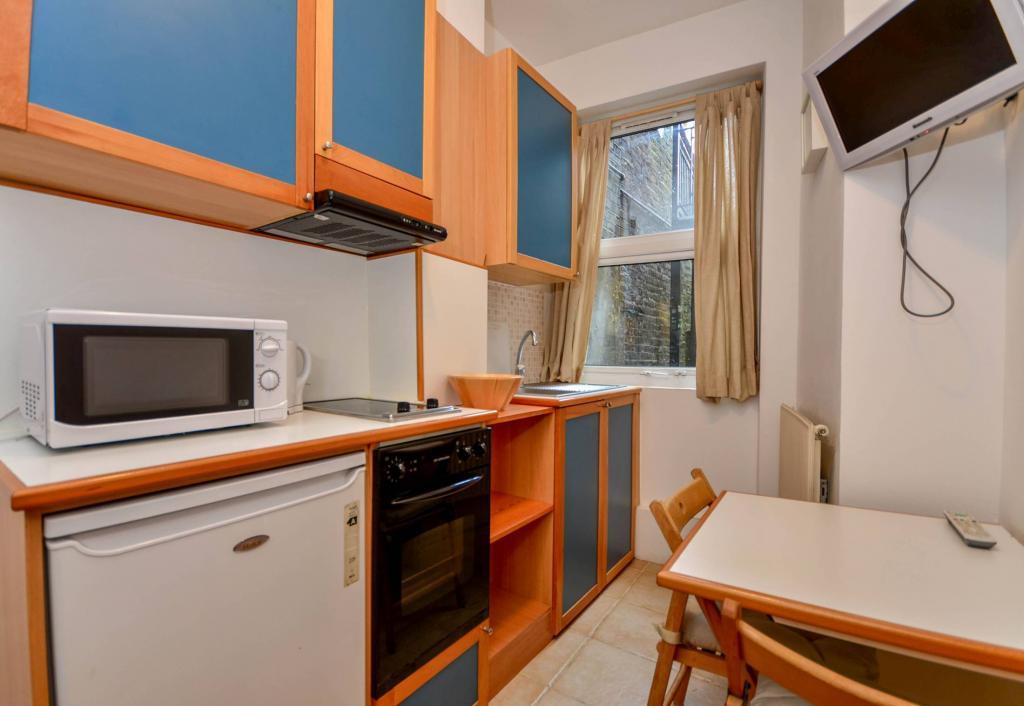 Flat share room for rent