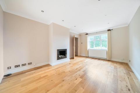 4 bedroom link detached house for sale, Calder Avenue, Hertfordshire AL9