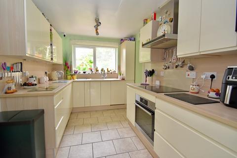 3 bedroom detached house for sale, Chambrai Close, Appleford OX14