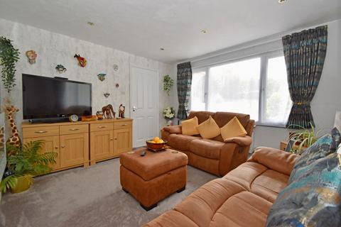 Waydown Chambrai Close, Appleford, Abingdon, OX14 4NT