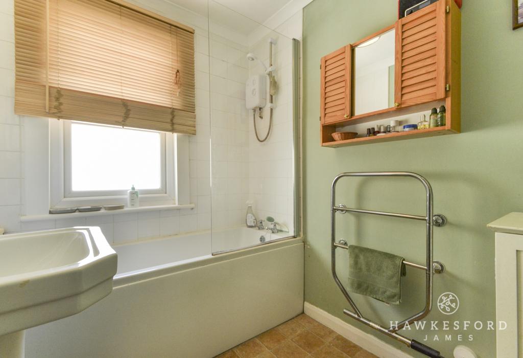 Ufton Lane, Sittingbourne - Bathroom