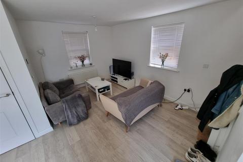 2 bedroom terraced house to rent, Baker Drive, Bedford MK42