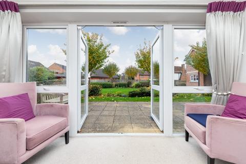 2 bedroom apartment for sale, Pound Avenue, Stevenage, Hertfordshire, SG1
