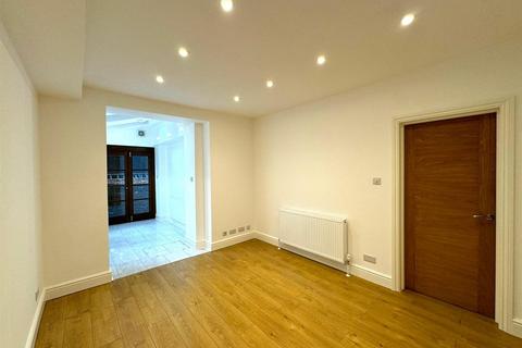 2 bedroom apartment to rent, Ifield Road, London SW10