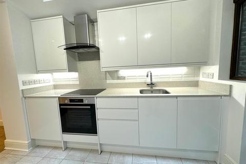 2 bedroom apartment to rent, Ifield Road, London SW10