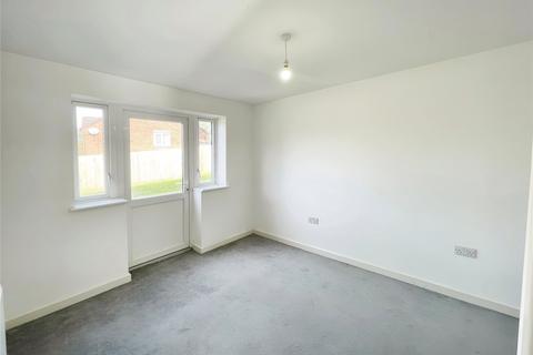 2 bedroom flat to rent, Dixons Green Road, Dudley DY2