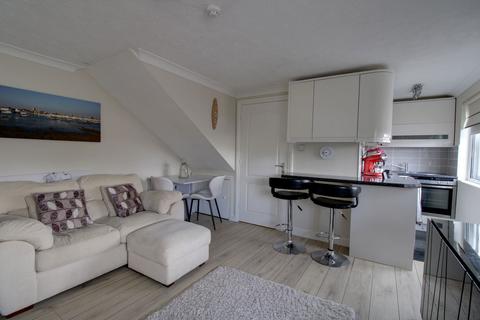 Studio for sale, Diamond Waters 216-218, Lancing BN15