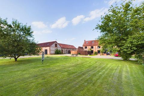5 bedroom detached house for sale, The Street, Mileham