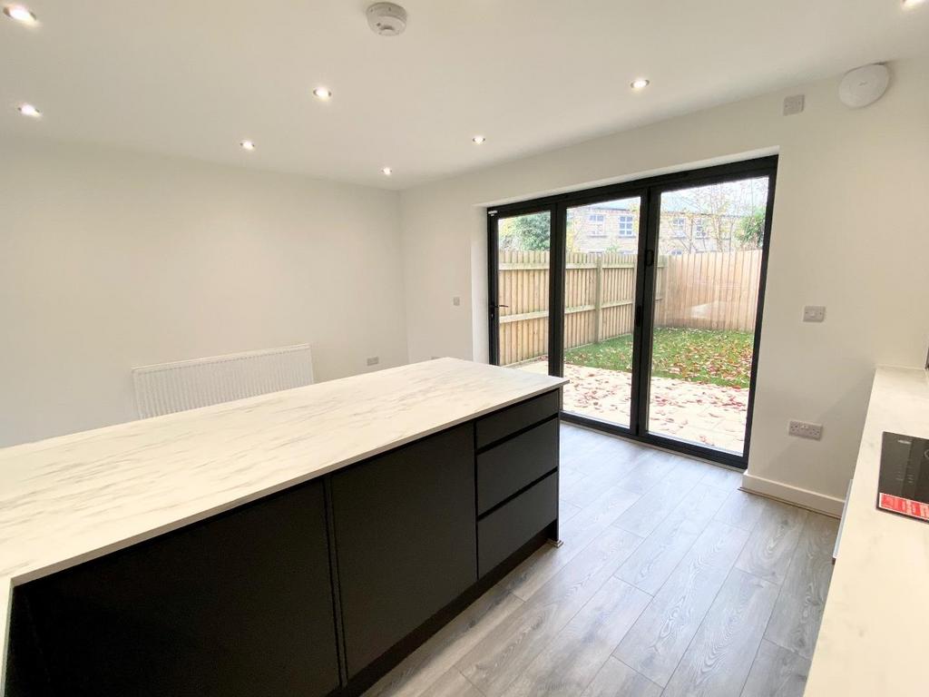 Dining area with bifolding doors