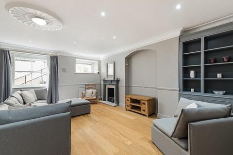 3 bedroom flat to rent, Lancaster Gate, London, W2