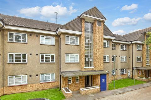 1 bedroom ground floor flat for sale, Denmark Gardens, Carshalton, Surrey