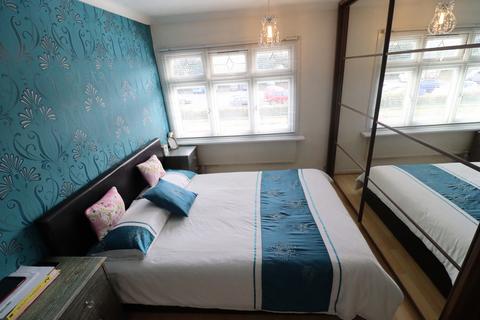 16 Audley Way, Basildon, SS14 2AB