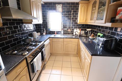 16 Audley Way, Basildon, SS14 2AB