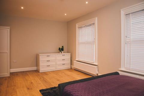 undefined, Princess Street, LU1 5AT