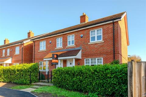 3 bedroom semi-detached house for sale, Redhill, Surrey