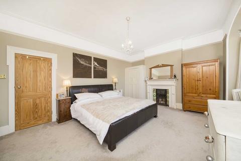 30 Druce Road, London, SE21 7DW