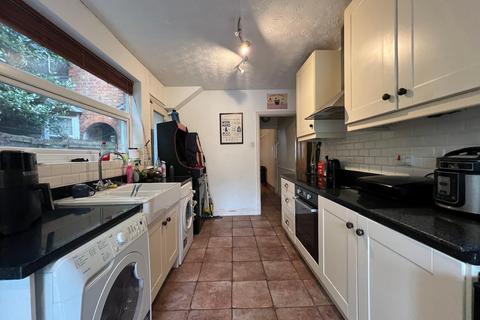 2 bedroom terraced house for sale, Kingsley Avenue, Kettering, NN16