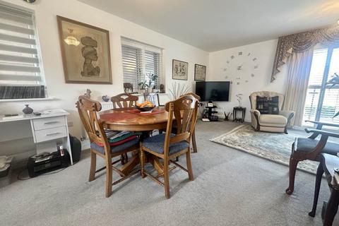 2 bedroom flat for sale, Titus Grove, Dunstable LU5