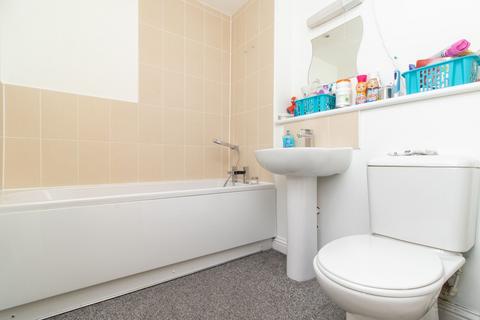 2 bedroom flat for sale, The Links, Herne Bay, CT6