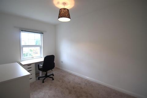 2 bedroom house to rent, High Street, Harborne, Birmingham, B17