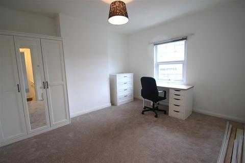 2 bedroom house to rent, High Street, Harborne, Birmingham, B17