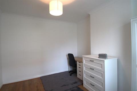 2 bedroom house to rent, High Street, Harborne, Birmingham, B17