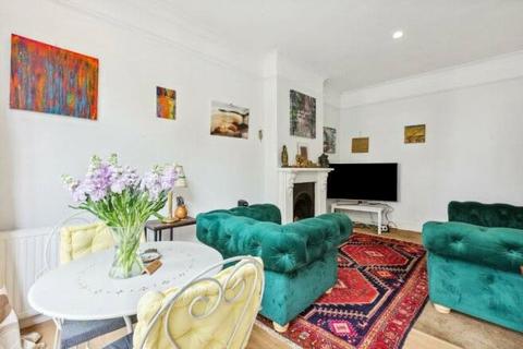 4 bedroom end of terrace house for sale, Kingsway, East Sheen, SW14