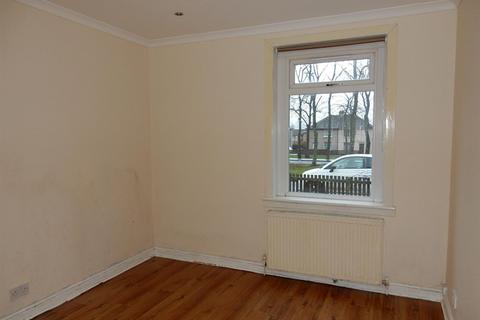 4 bedroom semi-detached house to rent, Kenilworth Avenue, Wishaw