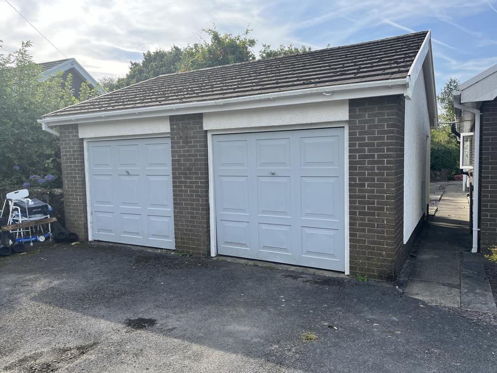 Double Garage