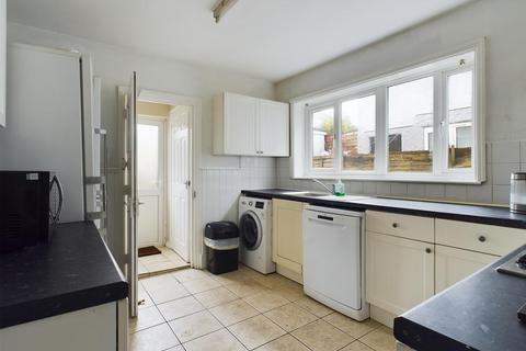 6 bedroom house share to rent, Upper Bevendean Avenue, Brighton