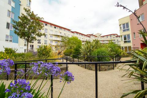 2 bedroom penthouse to rent, The Crescent, Bristol BS1