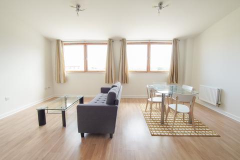 2 bedroom penthouse to rent, The Crescent, Bristol BS1