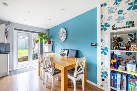 11 Berrymeade Walk, Ifield, Crawley, RH11 0RA