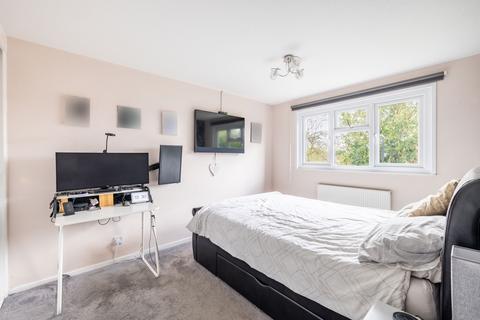 11 Berrymeade Walk, Ifield, Crawley, RH11 0RA