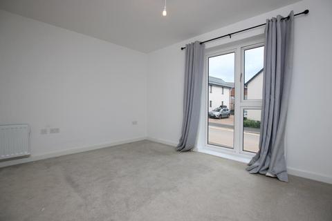 3 bedroom apartment to rent, Flatts Close, Bristol BS34