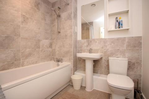 3 bedroom apartment to rent, Flatts Close, Bristol BS34