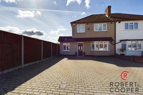 4 bedroom semi-detached house for sale, Castleton Road, Ruislip, Middlesex, HA4