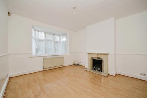 3 bedroom semi-detached house to rent, Sandringham Road BR1