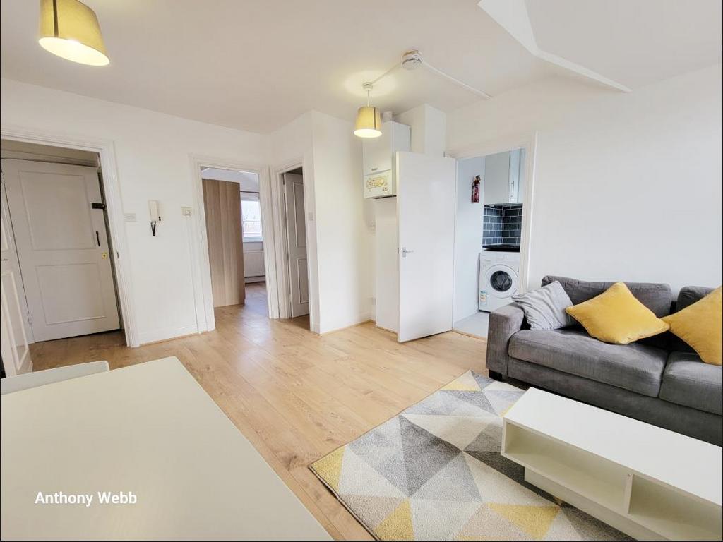 Livng room 2