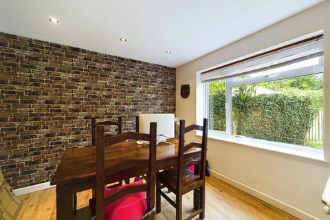 4 Fox Avenue, Yate, Bristol, BS37 5DR