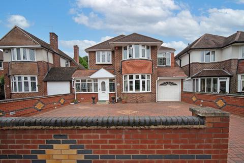6 bedroom detached house for sale