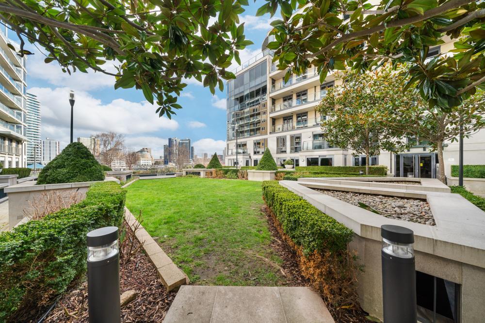 Flat 29, Marina Point SW6 2 GX-Low Res-7.jpg